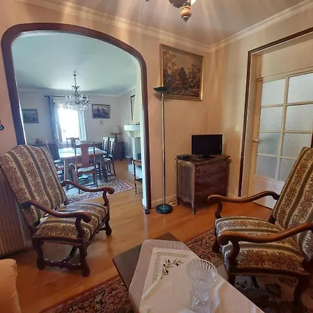 Maison Du Breuil A *